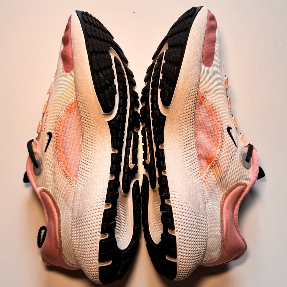 NIKE RUNNING SHOE REACT ESCAPE RUN - SAIL/DARK SMOKE GREY/PINK WOMEN - Picture 7 of 13